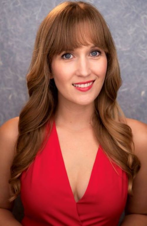 Nicole Corris Headshot